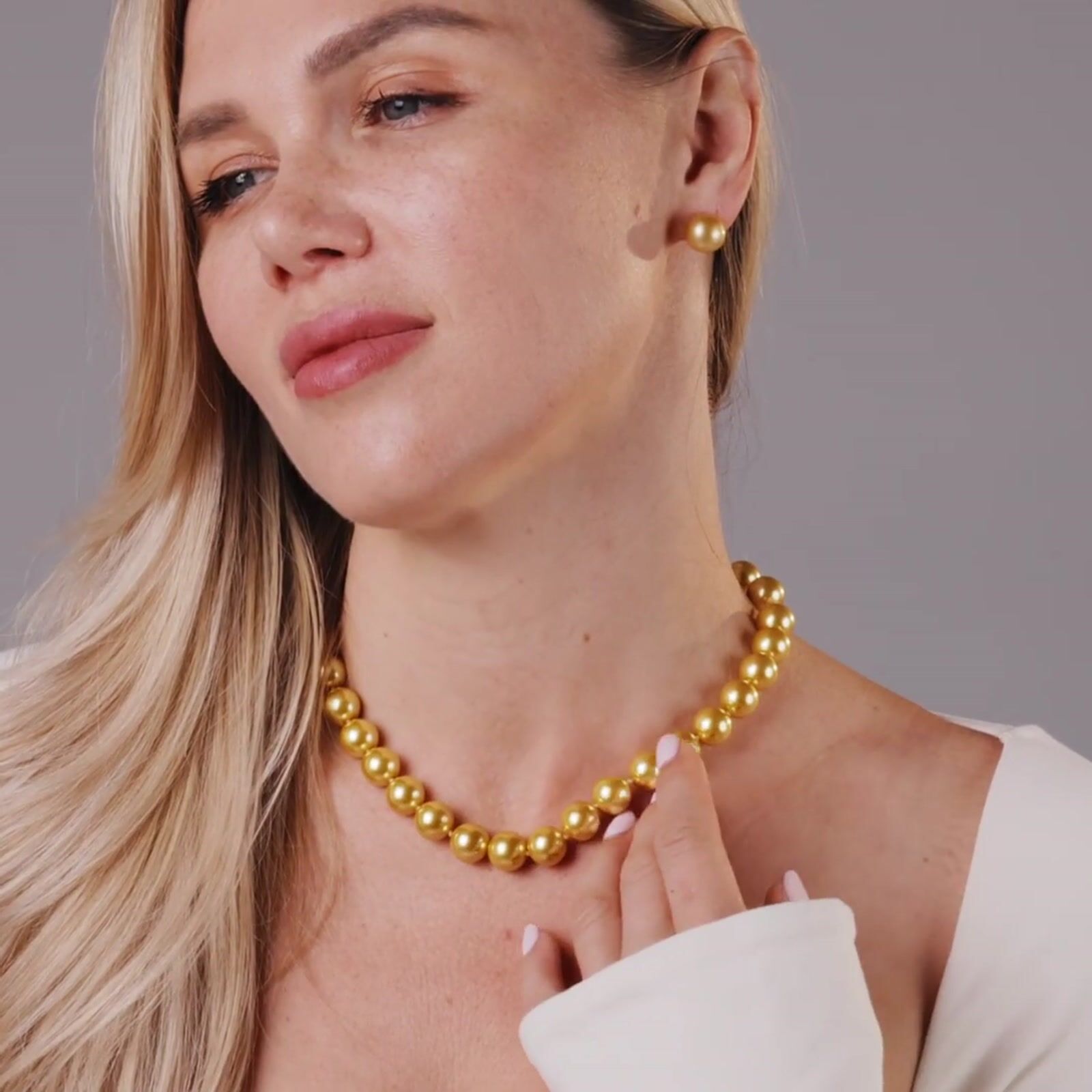 12.0-14.0mm Golden South Sea Pearl Necklace product video