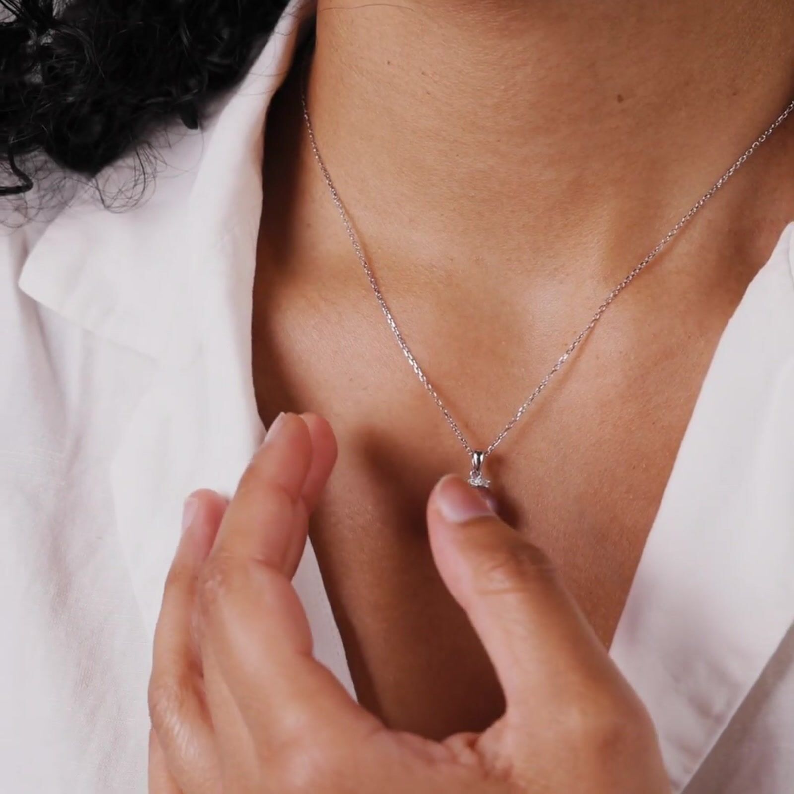 10mm Lavender Freshwater Pearl & Diamond Vespera Pendant in 18K White Gold - AAAA Quality product video